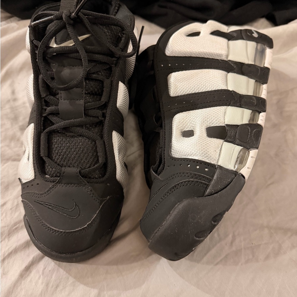 Men’s size 8.5 Nike Air Uptempo Low Black Photon Dust